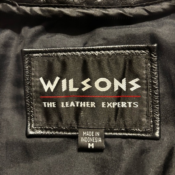 VINTAGE Wilson’s  Black Genuine Leather Jacket w/belt 20” Armpit/Armpit Size M - Picture 5 of 11